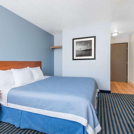 Days Inn By Wyndham Las Vegas Exterior photo